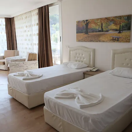 Firat Mert Готель 3*