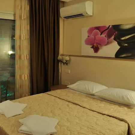 Hotel Firat Mert Çeşme