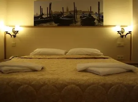 Firat Mert Готель