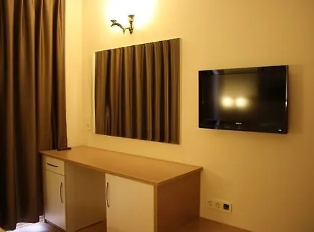 Готель Firat Mert 3*