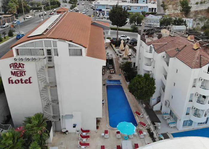 Hotell Firat Mert Çeşme