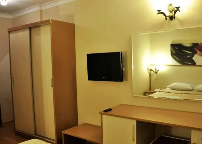 Hotell Firat Mert Çeşme