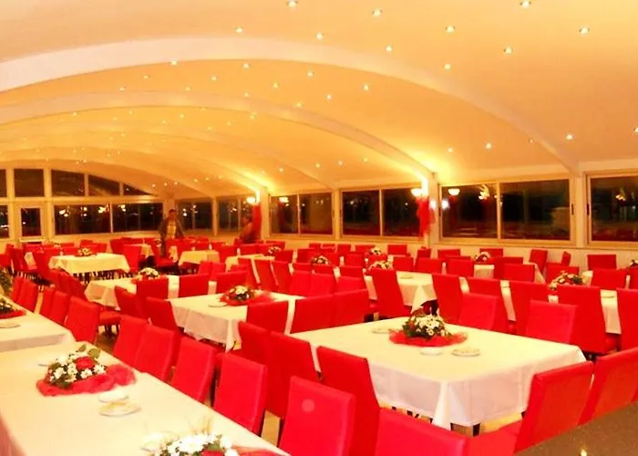 Hotell Firat Mert 3*