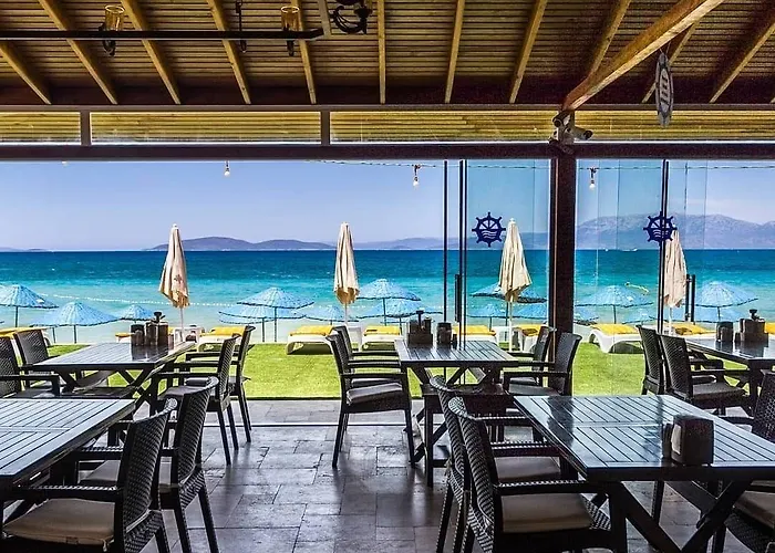 Firat Mert מלון 3*