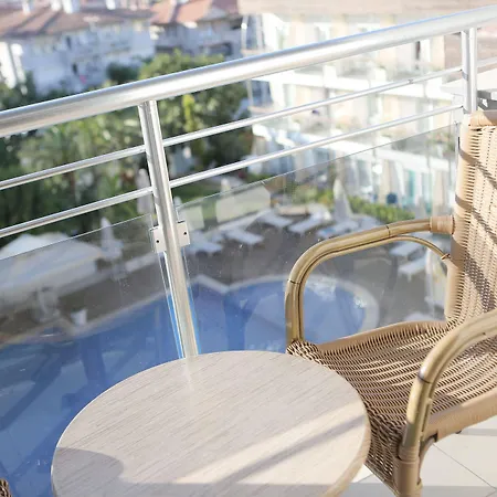 Szálloda Firat Mert Çeşme