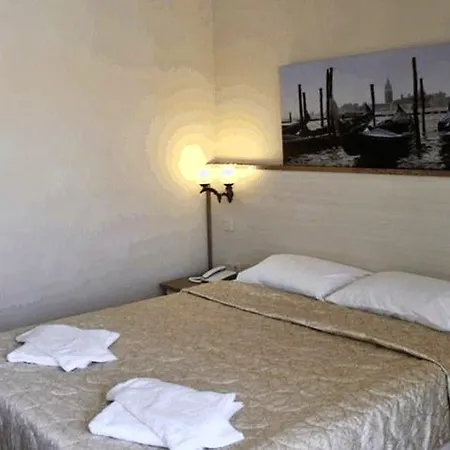 Szálloda Firat Mert 3*